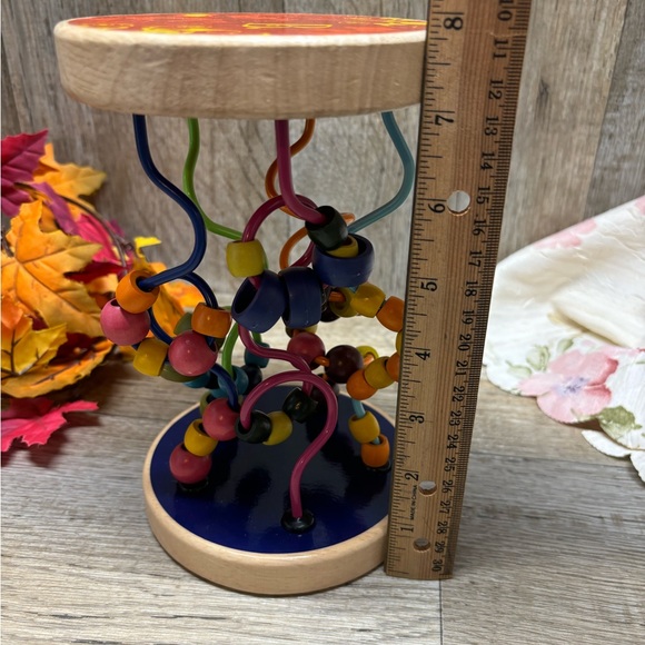 B. Toys – B. A-Maze Loopty Loo Bead Maze – 47 Beads On 5 Colorful Routes – - Picture 2 of 9